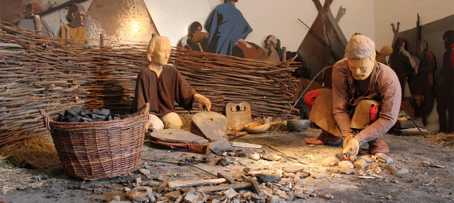 Ausstellung von Menschen am Lagerfeuer | Süddänische Nordsee